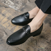 Metallist pandlaga kunstnahast pidulikud meeste kingad