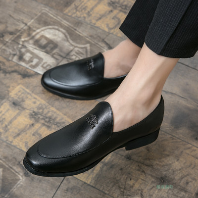 Metallist pandlaga kunstnahast pidulikud meeste kingad