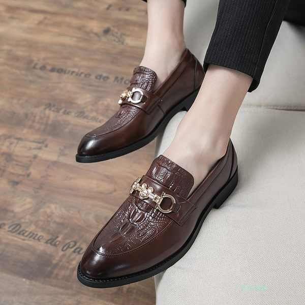 Férfi formális cipő fém csattal - fekete és barna