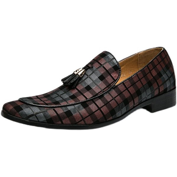 Jauns vīriešu rūtaino apavu modelis ar pušķi