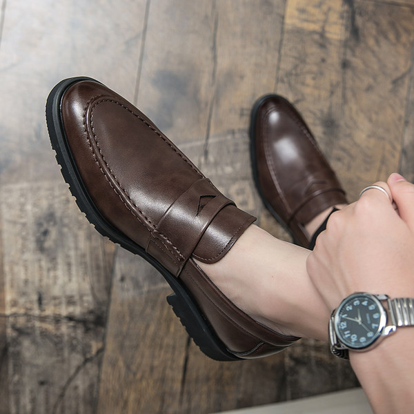 Meeste kunstnahast kingad - puhas mudel