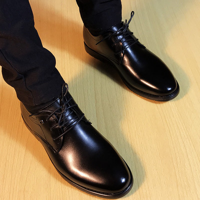 Férfi öko bőr cipő fűzővel és fém elemmel