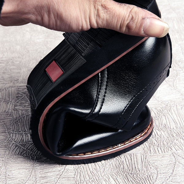 Férfi öko bőr cipő fűzővel és fém elemmel