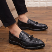 Reljeefsest nahast tutiga elegantsed meeste kingad