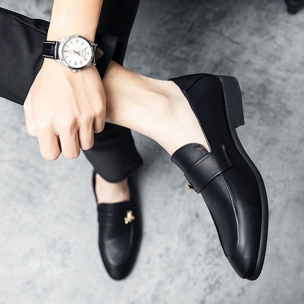 Meeste elegantsed metallelemendiga ökonahast kingad