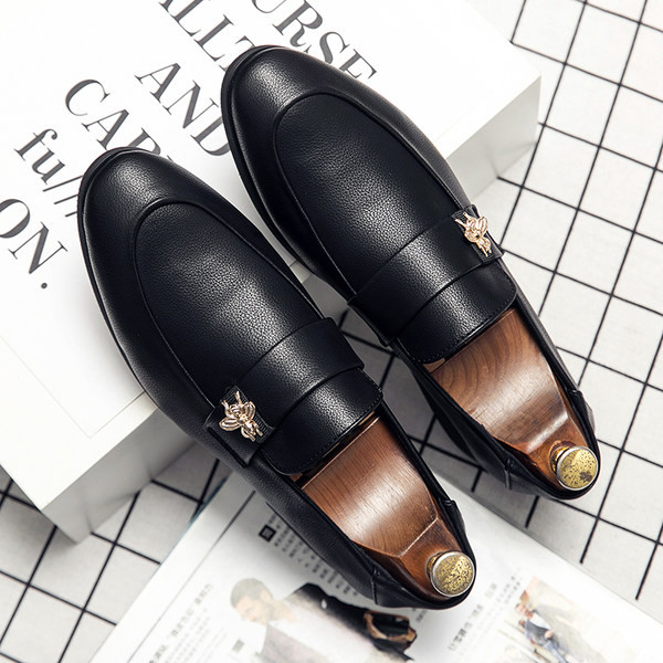 Meeste elegantsed metallelemendiga ökonahast kingad