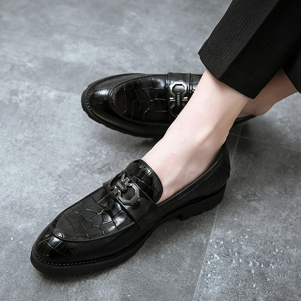 Moodsad metallist pandlaga meeste kingad - ökonahk