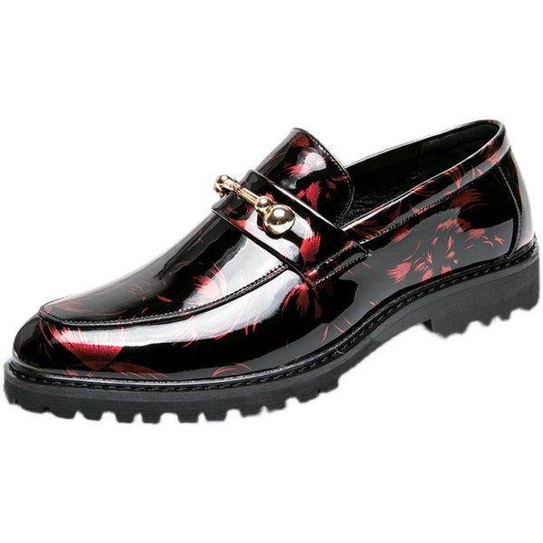 Patent cipő fém díszítéssel