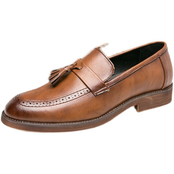 Öko-nahast meeste moodsad jalatsid tuttidega