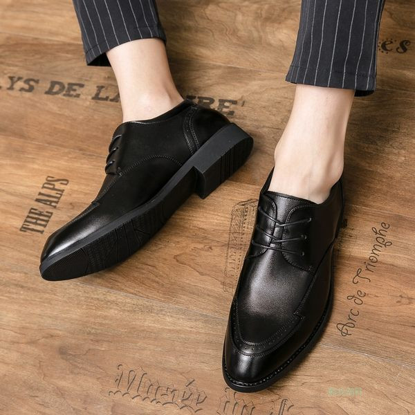 Formális, fűzős férficipő új modellje - öko bőr