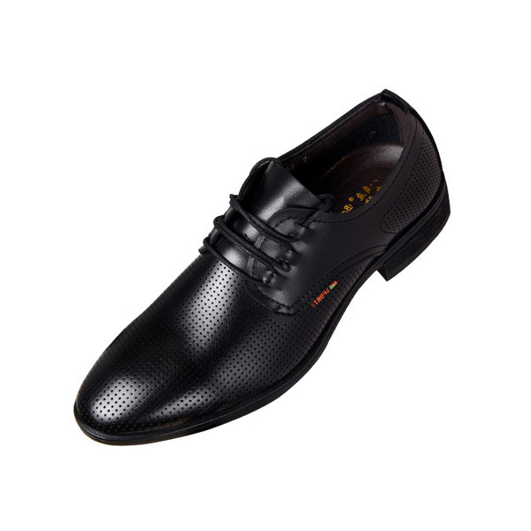 Férfi aktuális cipő lekerekített fűzővel