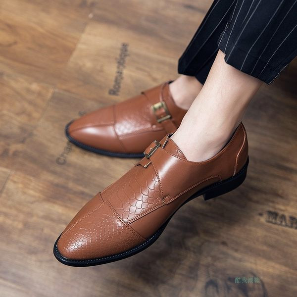 Formai férfi cipő csattal fekete és barna színben