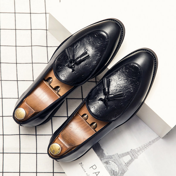 Elegantsed tutidega nahast kingad meestele