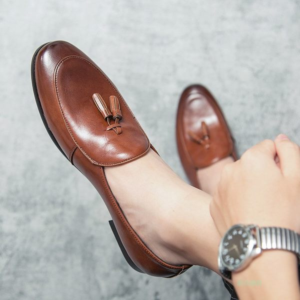 Formāli vīriešu mākslīgās ādas apavi brūnā un melnā krāsā