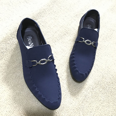 Meeste ümarad metallelemendiga kingad