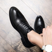 Elegáns, fűzős férfi műbőr cipő