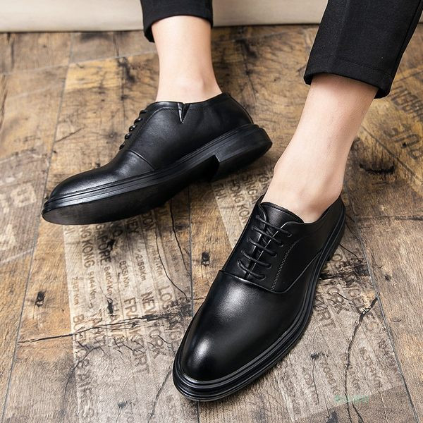 Elegáns, fűzős férfi műbőr cipő