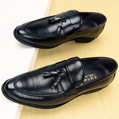 Vīriešu formāli mākslīgās ādas apavi ar pušķiem