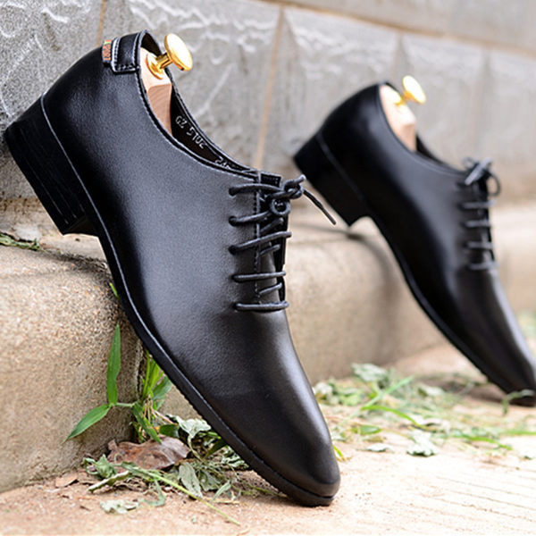 Új műbőr cipő modell - hegyes modell