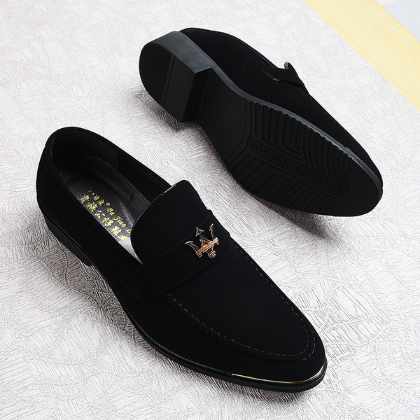 Naujo modelio proginiai batai iš eko zomšos su metaliniu elementu vyrams