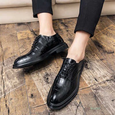 Uus mudel kolmes värvitoonis paeltega meeste nahkkingad