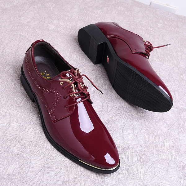 Meeste pidulikud paeltega lakknahast kingad