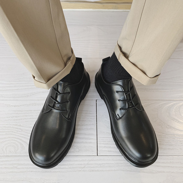 Praegused meeste pidulikud kingad ökonahast paeltega