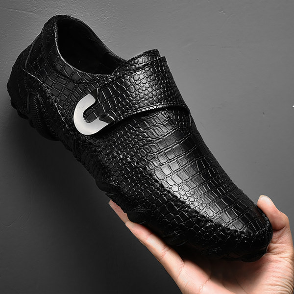 Moodsad pandlaga ökonahast meeste mokassiinid