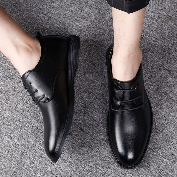 Praegused meeste kingad kahes mudelis paeltega