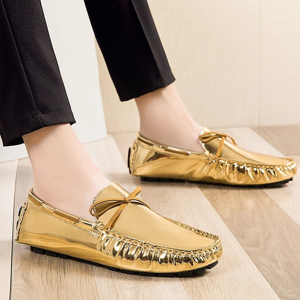 Stílusos férfi eco-bőr mokaszin fűzős