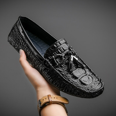 Meeste stiilsed luku ja paeltega mokassiinid