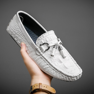 Meeste stiilsed luku ja paeltega mokassiinid