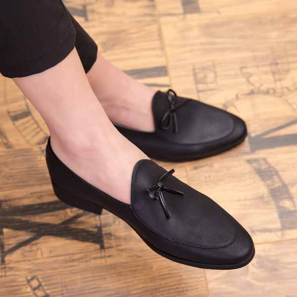 Elegantsed ökonahast meeste kingad - puhas mudel