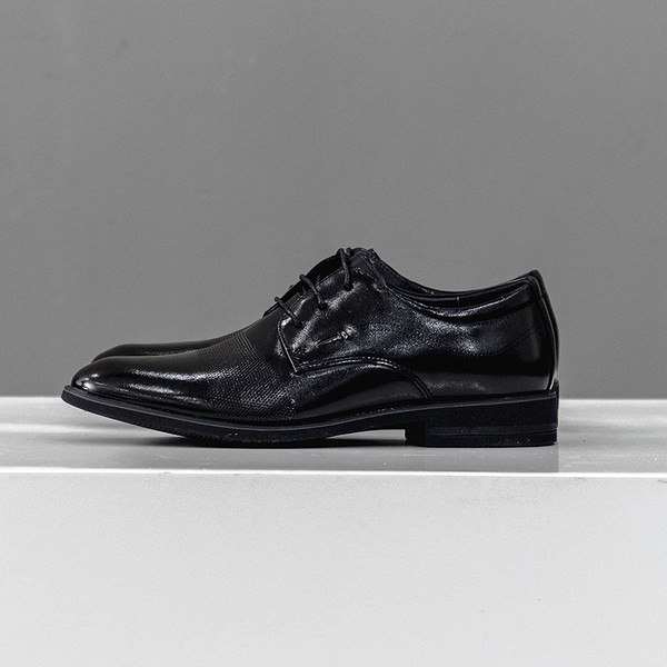 Meeste pidulikud kingad ökonahast - teravatipuline mudel