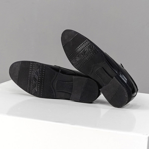 Meeste pidulikud kingad ökonahast - teravatipuline mudel