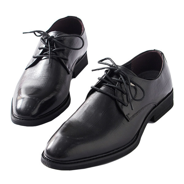 Ανδρικά επίσημα παπούτσια μυτερά μοντέλα σε μαύρο χρώμα