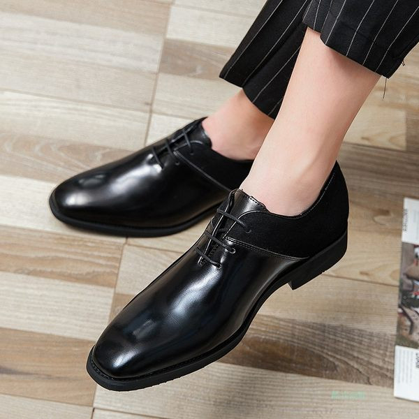 Jauns vīriešu svinīgo apavu modelis ar šņorēm