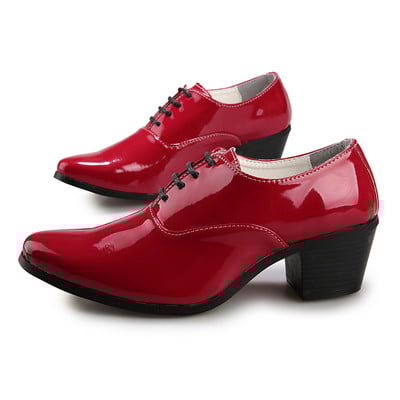 Férfi hivatalos cipő 6 cm-es sarokkal, öko bőrből és fűzővel