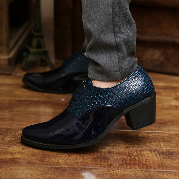 Férfi hivatalos cipő 6 cm-es sarokkal, öko bőrből és fűzővel