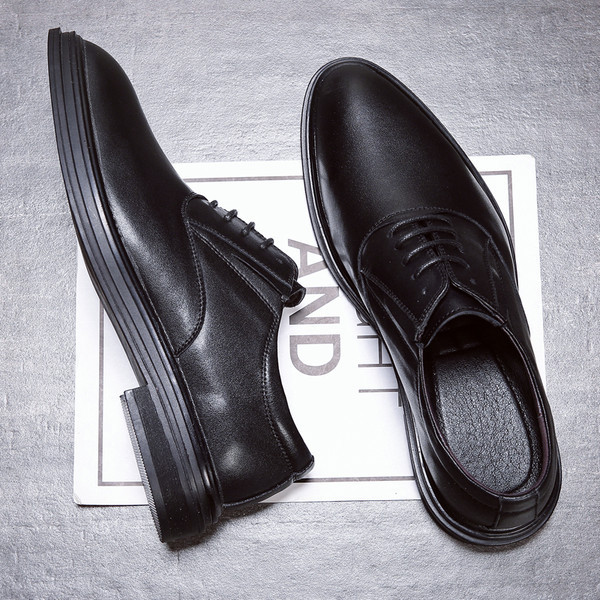 Formāli vīriešu apavi ar šņorēm - plakana zole