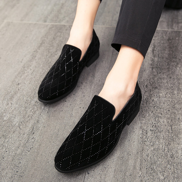 Elegantsed ümarad ökoseemisnahast kingad