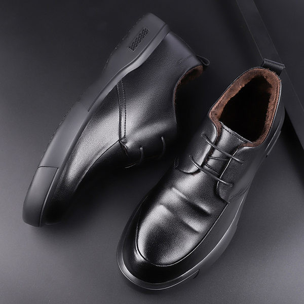 Vīriešu apavi ar siltu oderi - divi modeļi