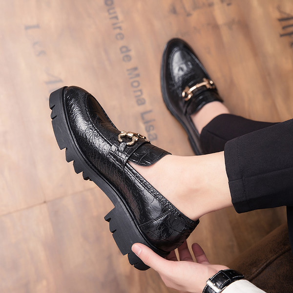 Öko-nahast meeste teravatipulised jalatsid metalldekooriga