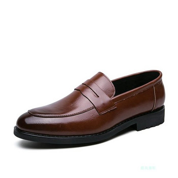 Мъжки обувки от изкуствена кожа в черен и кафяв цвят - изчистен модел
