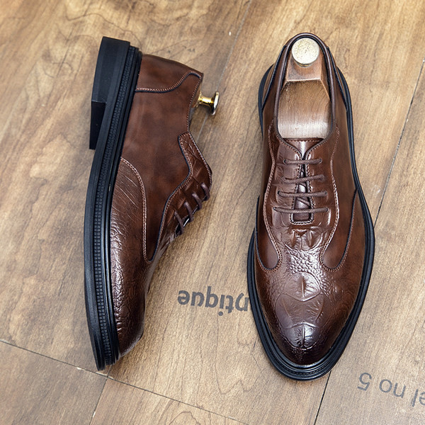 Meeste paeltega nahast kingad