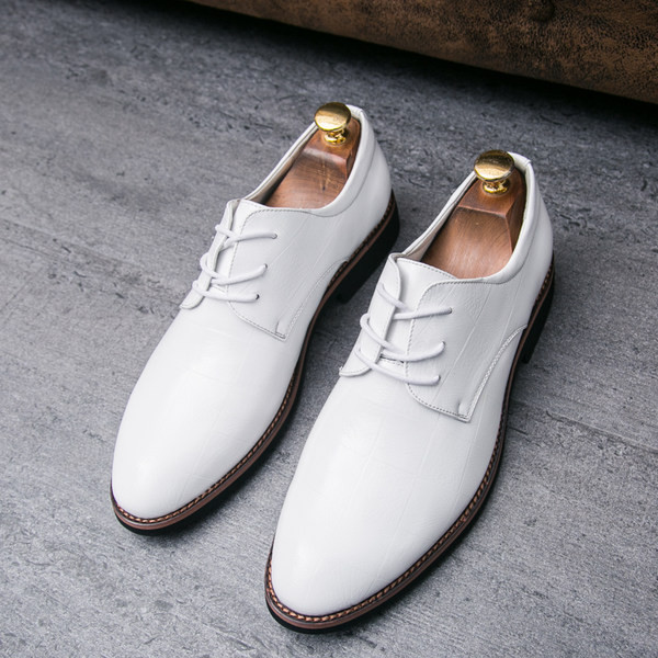 Uus mudel kunstnahast paeltega kingad