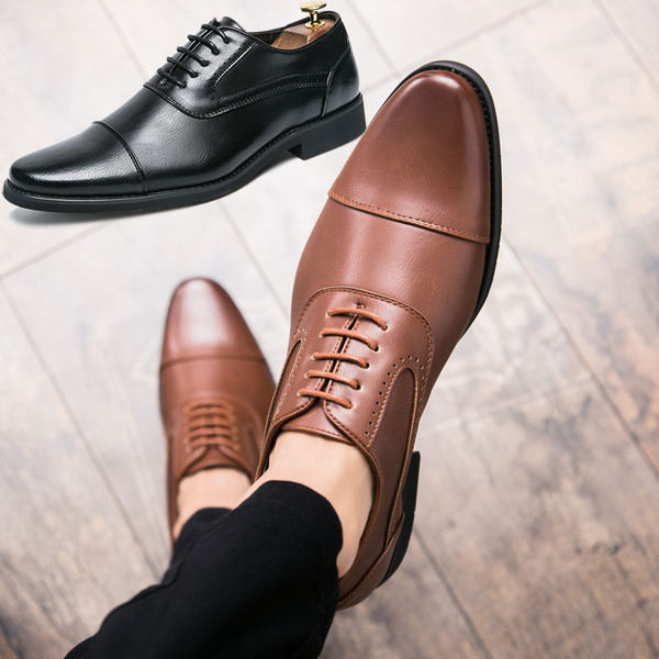 Eko bőrből készült férfi formális cipő fűzős sima modellel