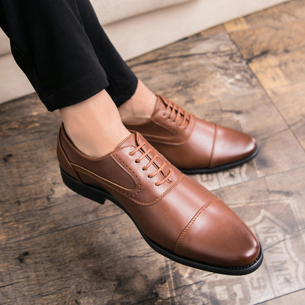 Eko bőrből készült férfi formális cipő fűzős sima modellel