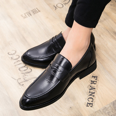 Elegantne paeltega kingade mudel - meestele