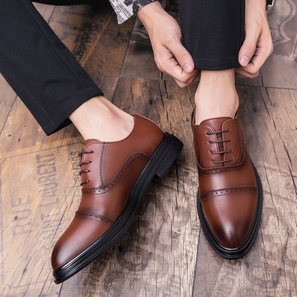 Uus mudel ökonahast paeltega kingad